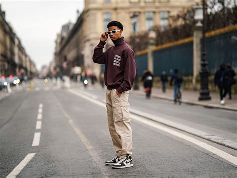 sneakers with trousers men.